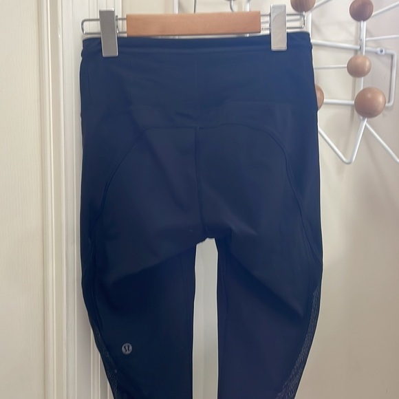 Lululemon - 7/8s Yoga Workout Leggings - Mesh - Black - Size 4 - Picture 6 of 15